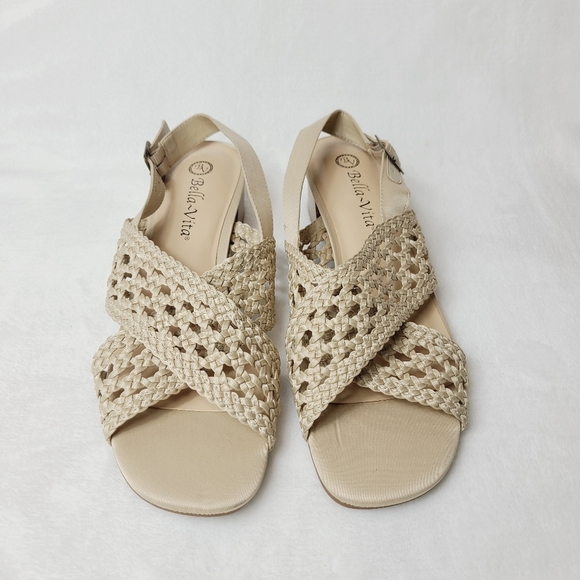 NWOT BELLA VITA Sahara slingback sandals,  natural woven - Picture 2 of 7